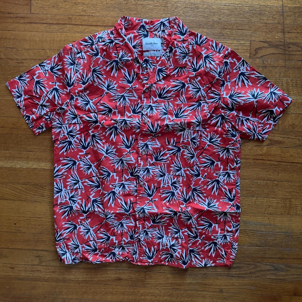 Goodfellow & Co Slim Fit Red Tropical Print Short Sleeve Button Down Shirt